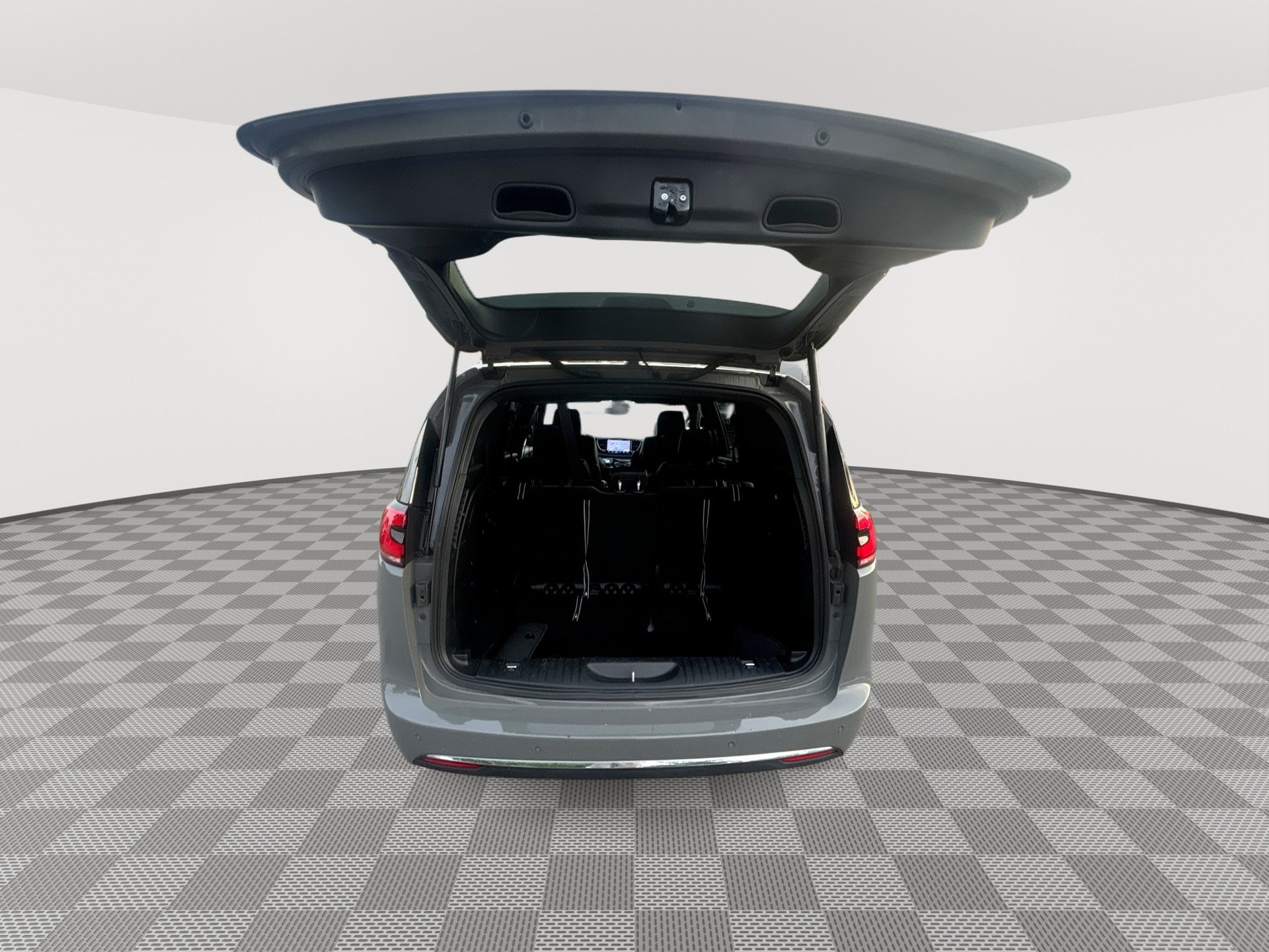 Used 2025 Chrysler Pacifica Select FWD image 20