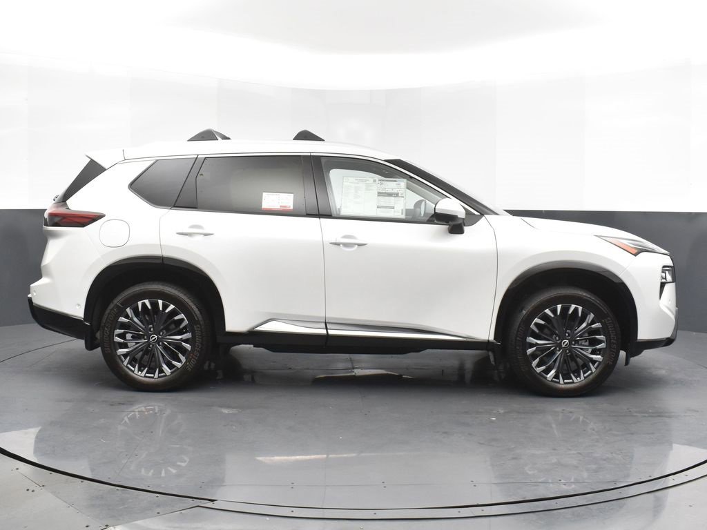 New 2026 Nissan Rogue Platinum image 4