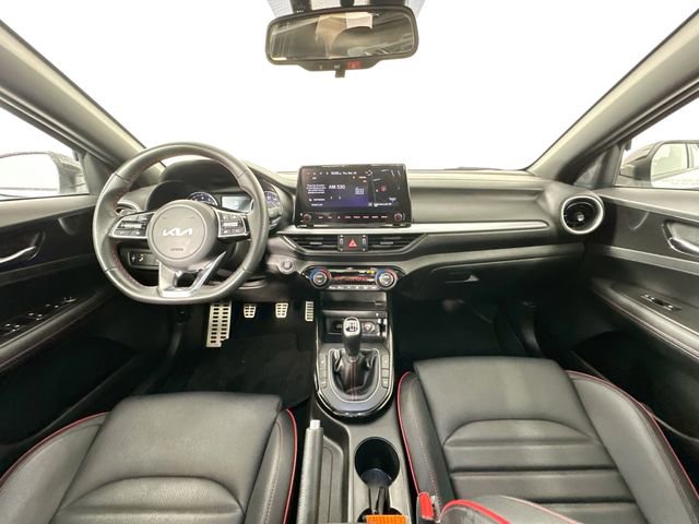 Used 2023 Kia Forte GT image 3