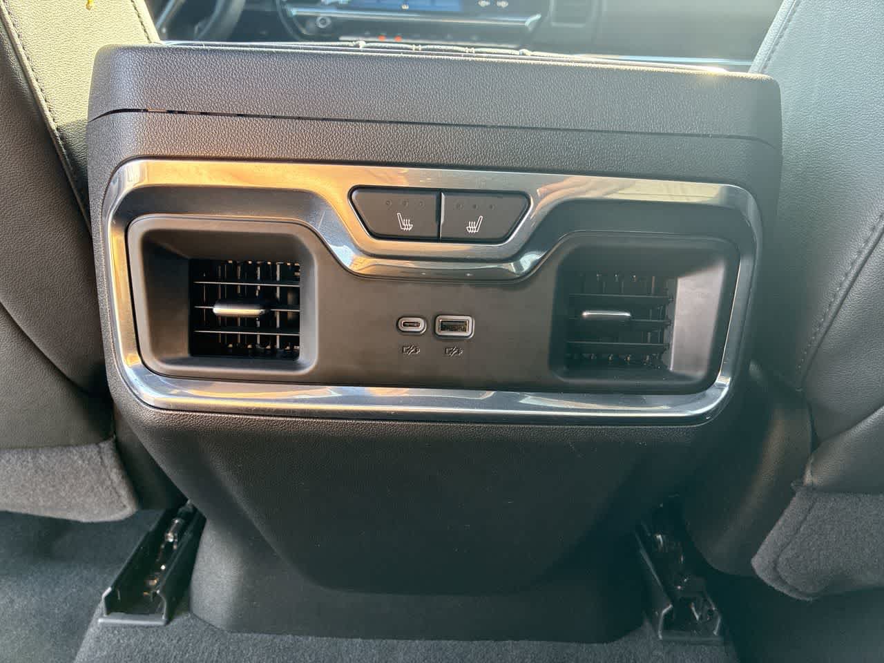 Used 2025 Chevrolet Silverado 1500 High Country AWD/4WD image 21