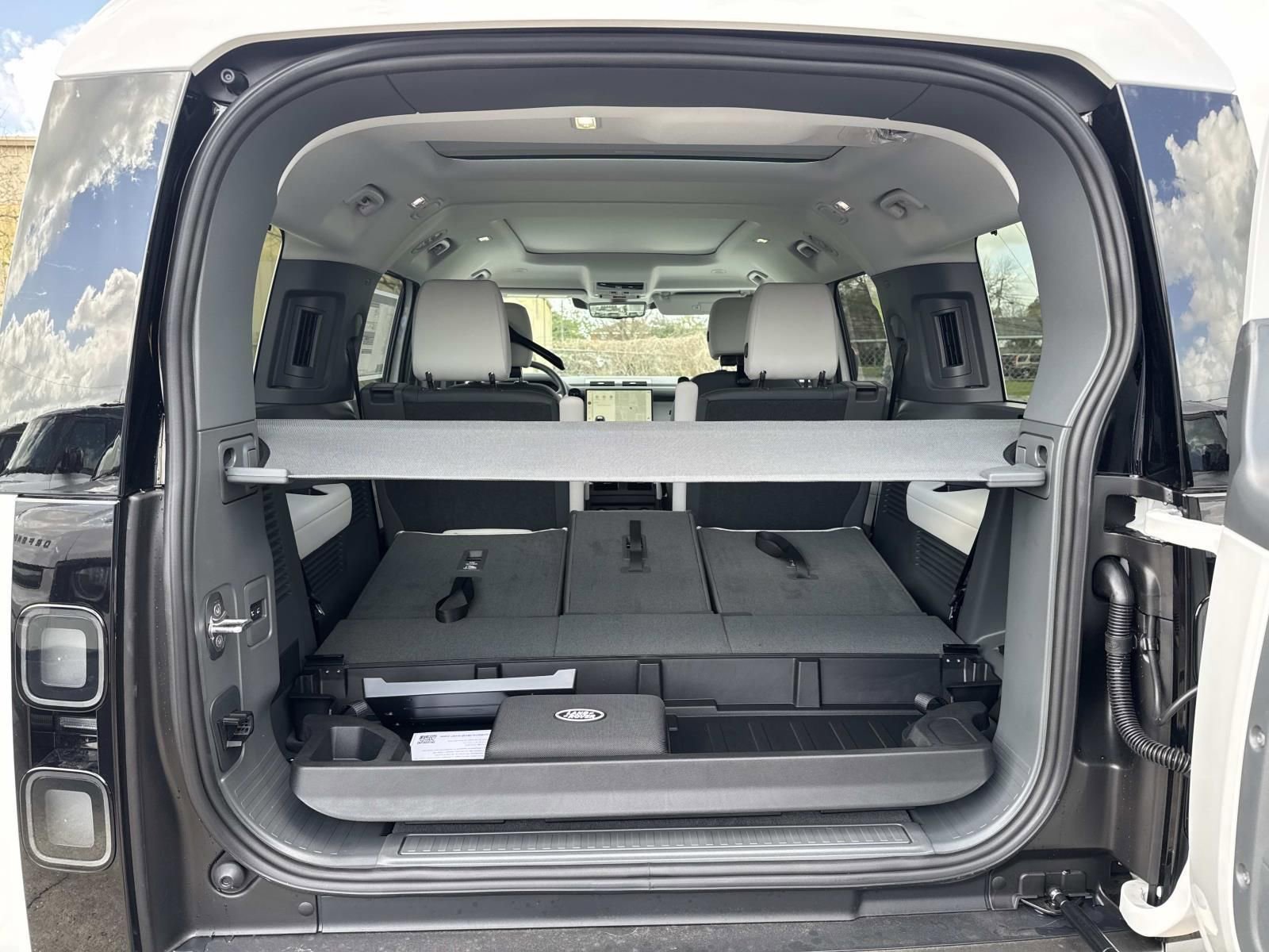 New 2026 Land Rover Defender 130 S image 7