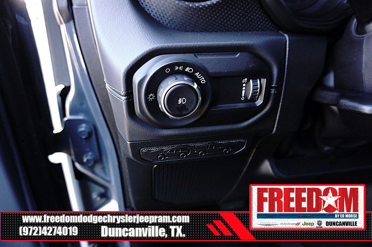 New 2026 Jeep Wrangler Unlimited Rubicon AWD/4WD image 28
