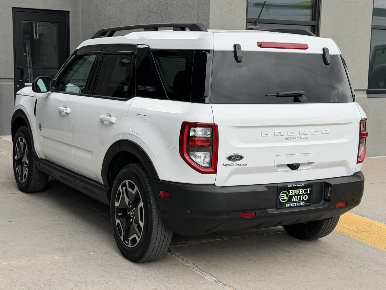 Used 2023 Ford Bronco Sport Outer Banks w/ Tech Package AWD/4WD image 8