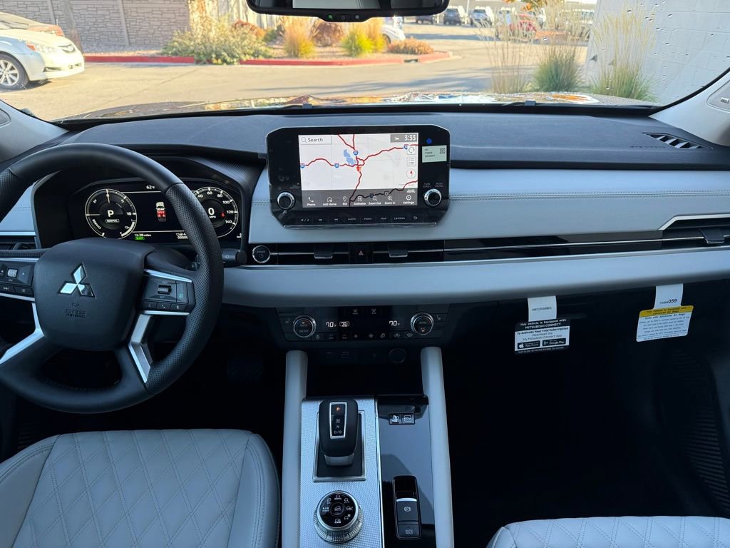 New 2025 Mitsubishi Outlander SEL image 13