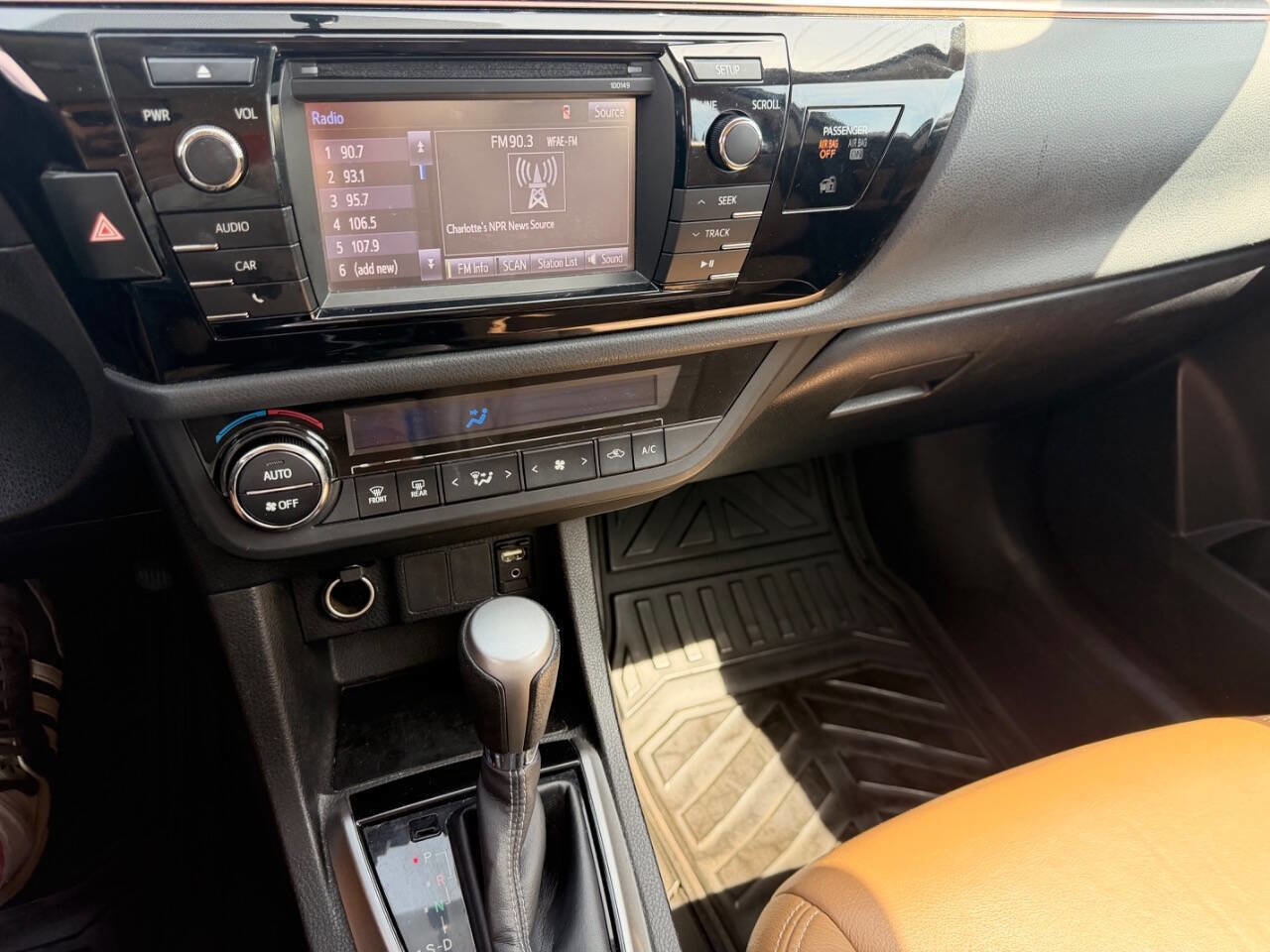 Used 2014 Toyota Corolla LE Premium FWD image 13