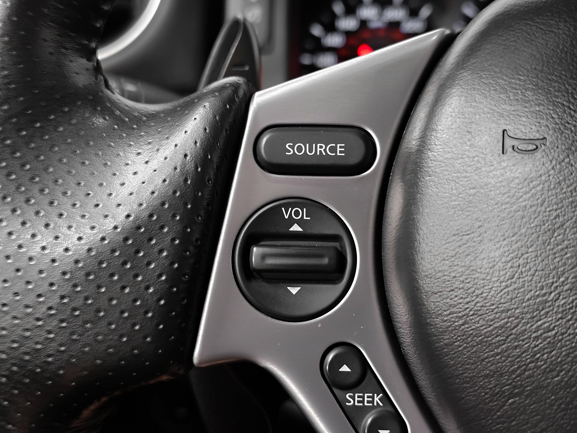 Used 2010 Nissan GT-R Premium AWD/4WD image 44