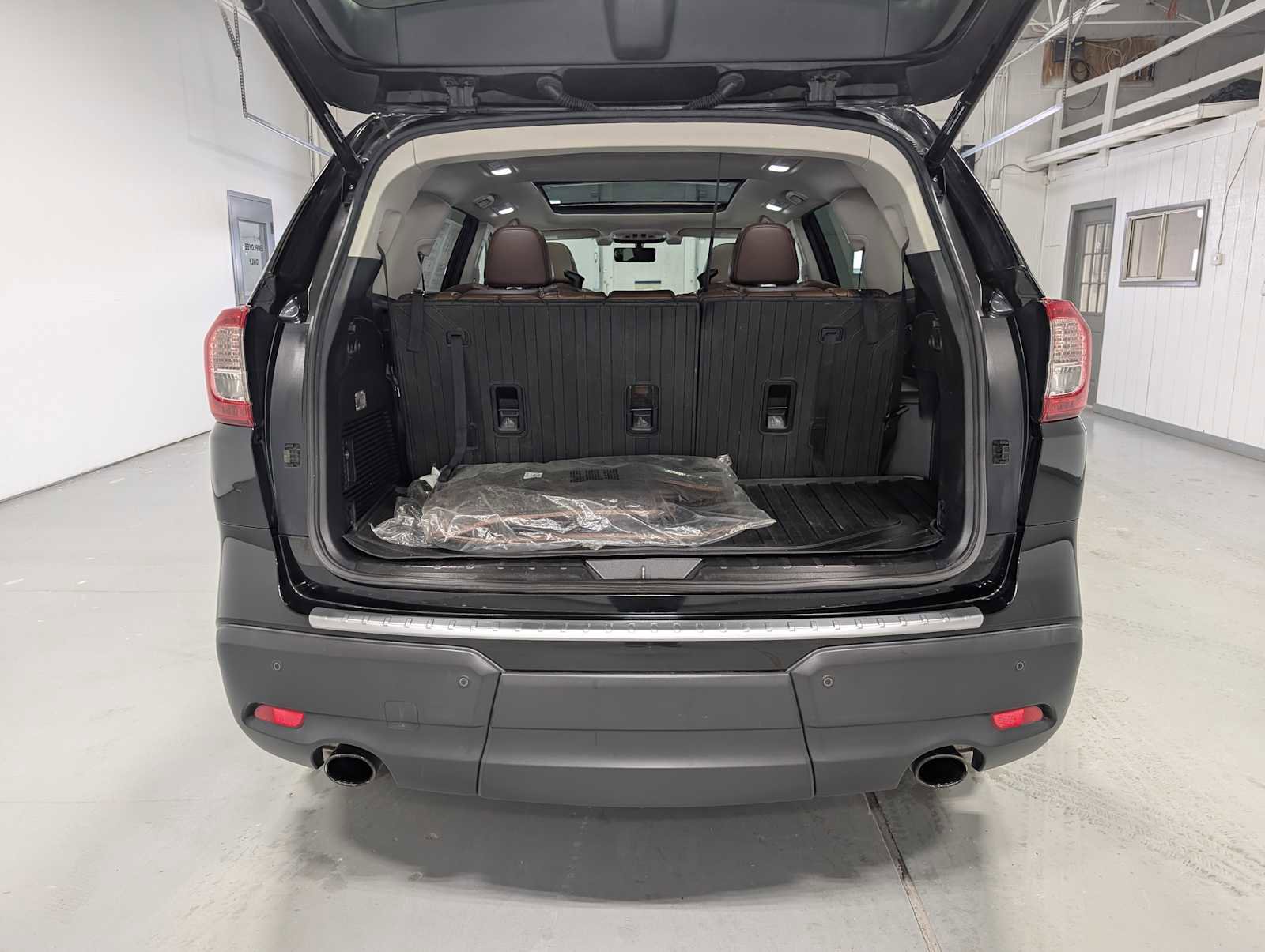 Used 2019 Subaru Ascent Touring w/ Popular Package #3 image 44