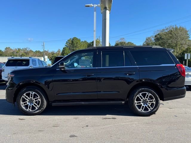 New 2025 Ford Expedition Active image 2