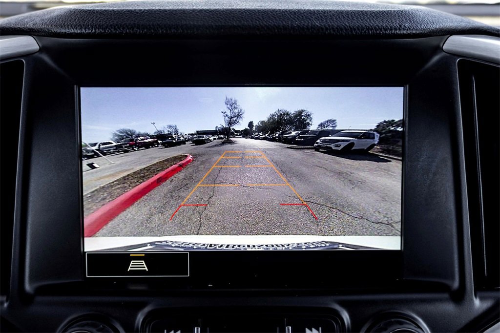 Used 2024 GMC Terrain SLT image 24