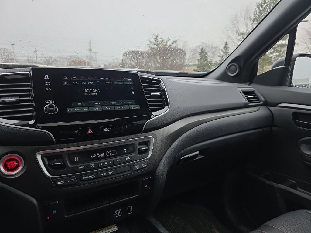 Used 2023 Honda Passport TrailSport image 19