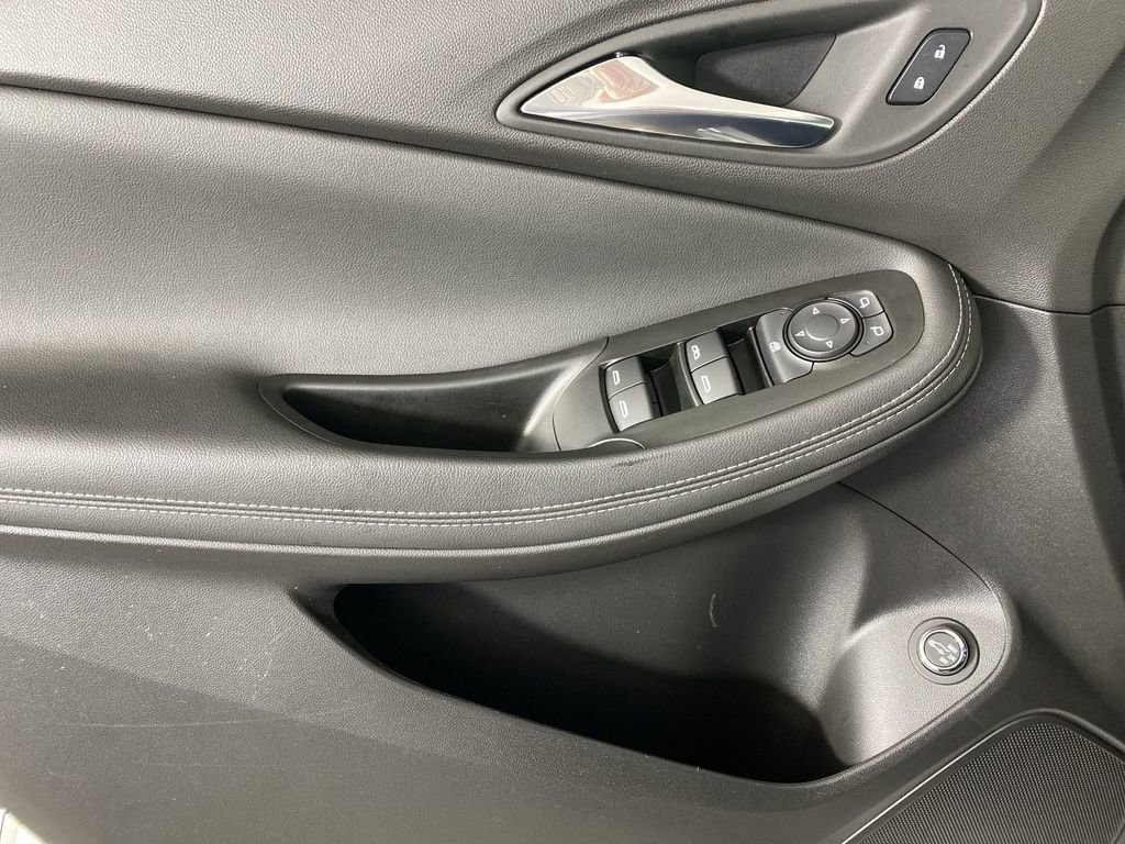 Certified 2023 Buick Encore GX Select w/ Sport Touring Package image 24