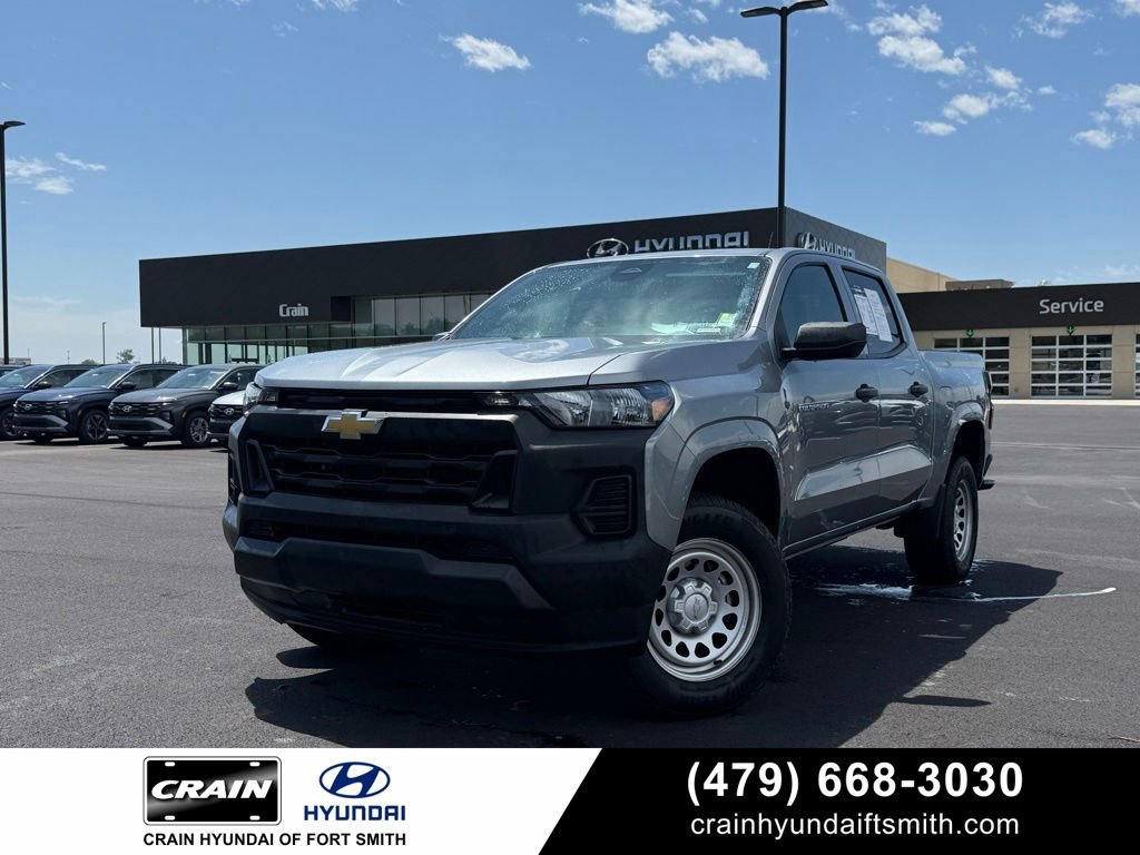 Used 2024 Chevrolet Colorado W/T RWD image 1