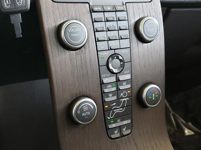 Used 2012 Volvo C70 T5 w/ Climate Pkg image 19