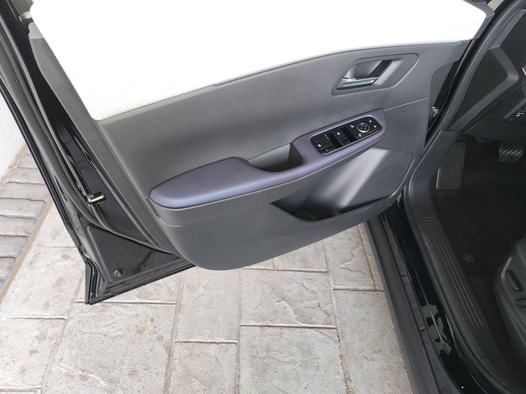 New 2026 Nissan Leaf SV+ FWD image 23