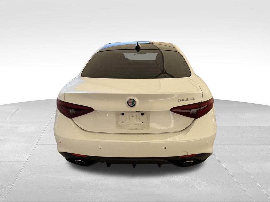 Used 2019 Alfa Romeo Giulia Ti Sport w/ Quick Order Package 22U Sport RWD image 10