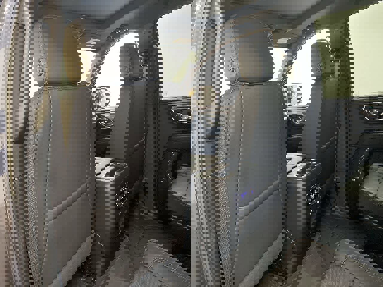 Used 2024 Chevrolet Tahoe High Country w/ Premium Package image 17