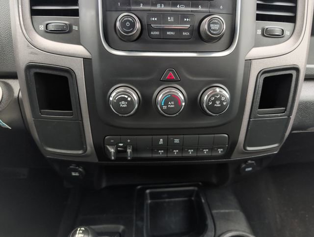 Used 2018 RAM 2500 Tradesman w/ Chrome Appearance Group AWD/4WD image 21