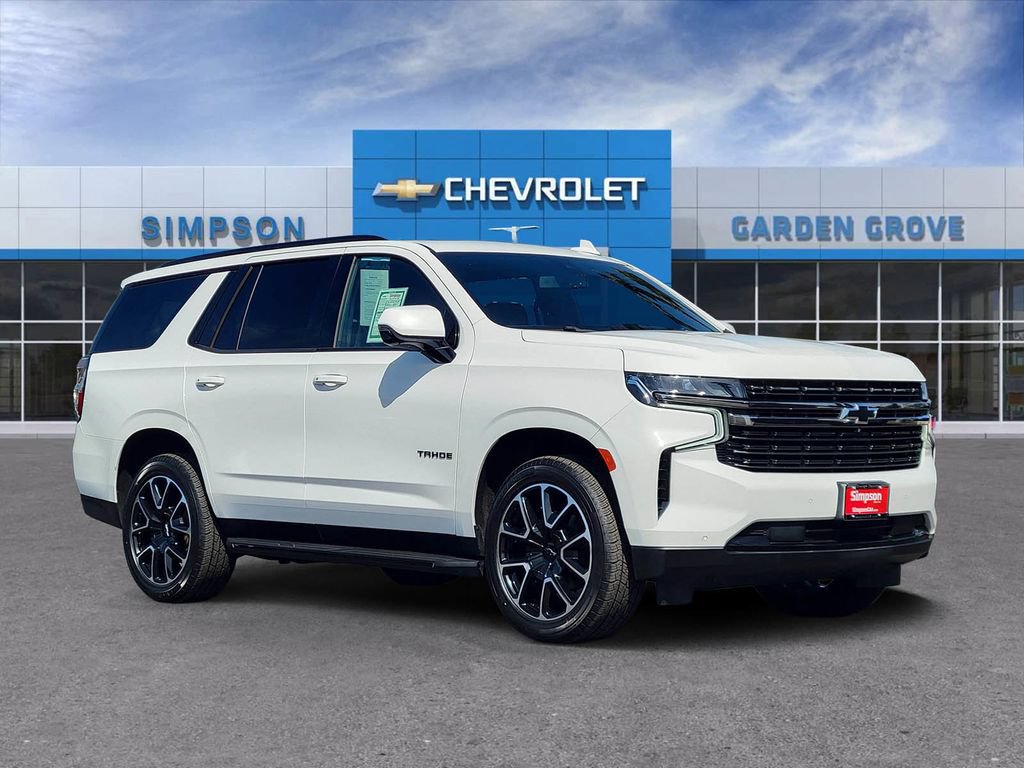Used 2021 Chevrolet Tahoe RST w/ Luxury Package RWD image 1
