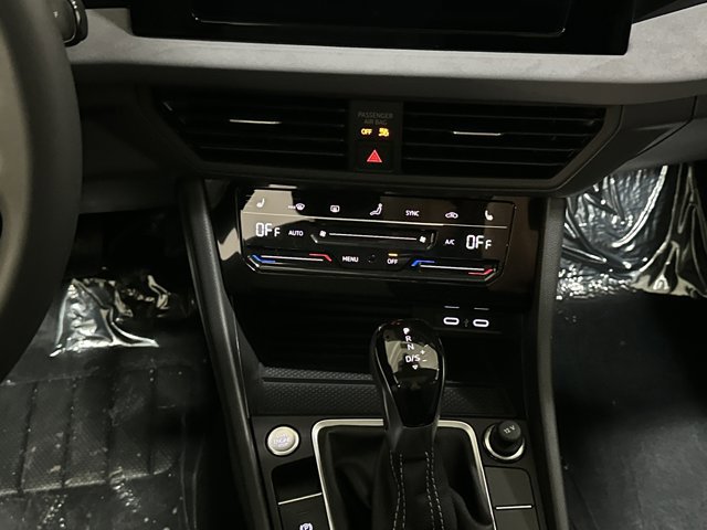 New 2026 Volkswagen Jetta SE image 32