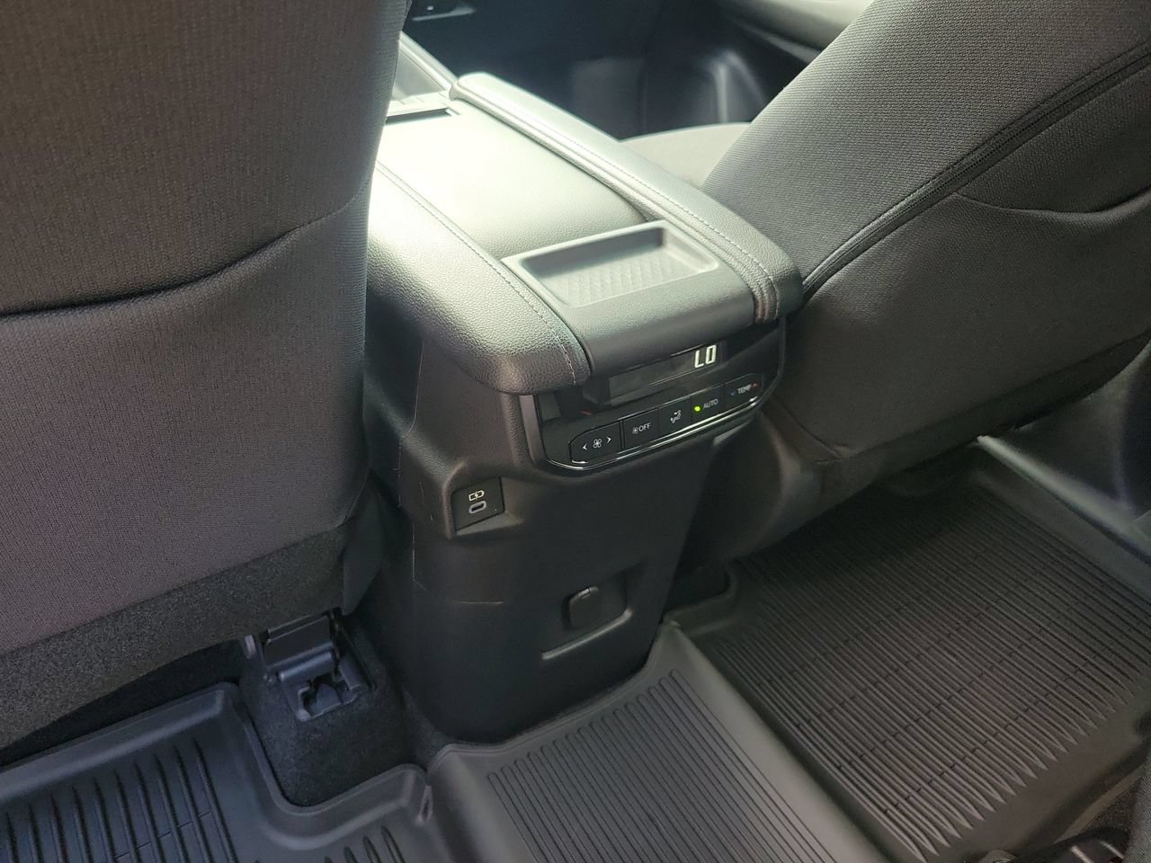 New 2026 Toyota Grand Highlander FWD image 11