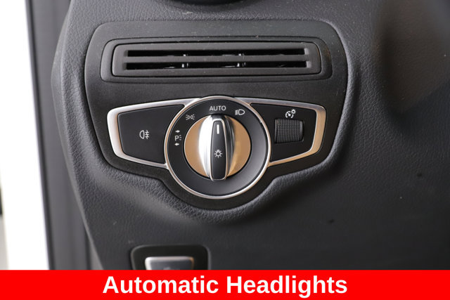 Used 2022 Mercedes-Benz GLC 300 4MATIC image 19