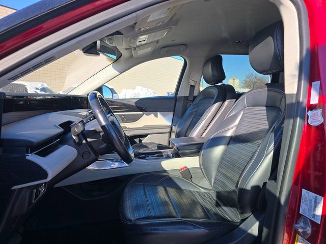 Used 2024 Lincoln Nautilus Reserve image 12