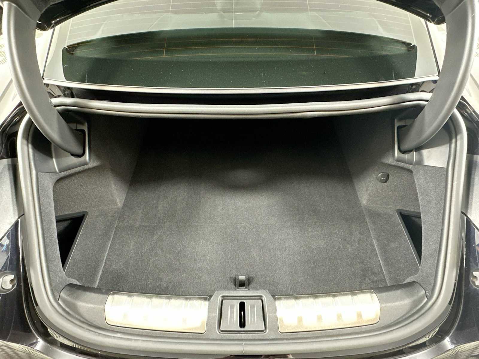 Certified 2025 Porsche Taycan image 26