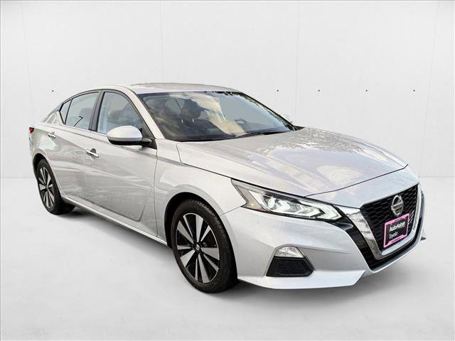 Used 2022 Nissan Altima 2.5 SV image 3