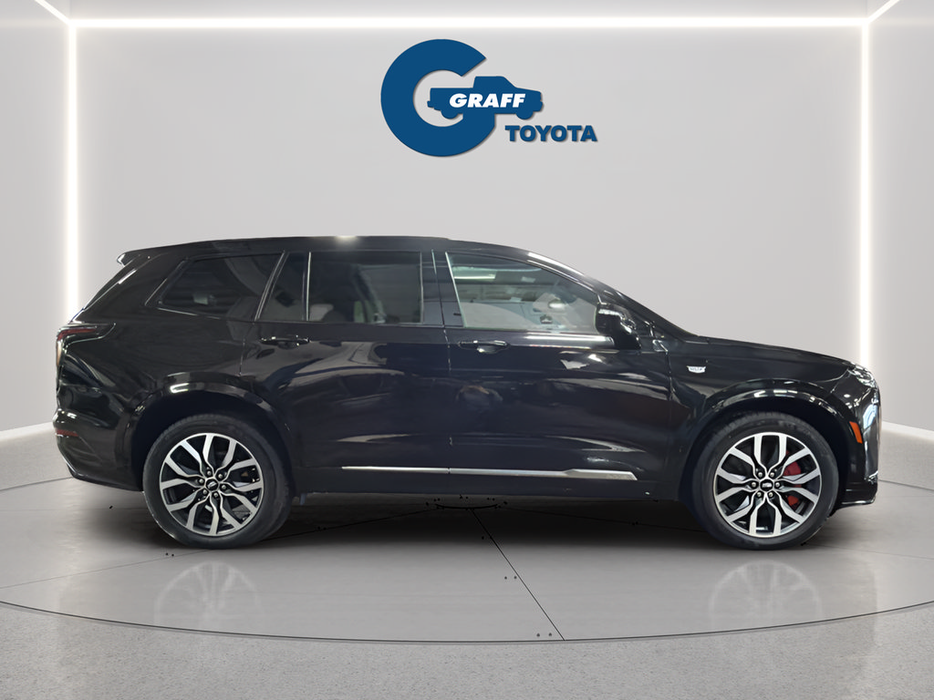 Used 2022 Cadillac XT6 Sport w/ Platinum Package AWD/4WD image 5