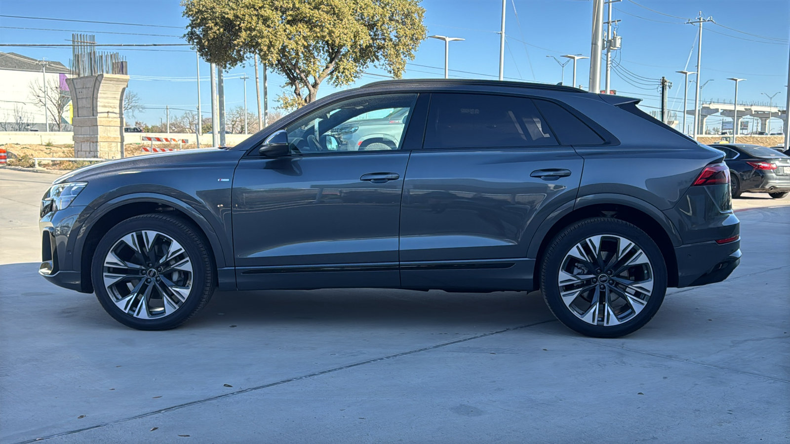 New 2026 Audi Q8 Premium Plus image 4