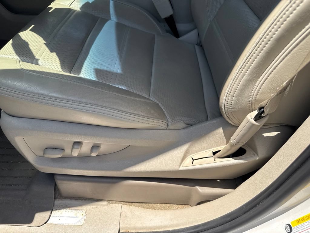Used 2018 GMC Yukon Denali w/ Open Road Package AWD/4WD image 29