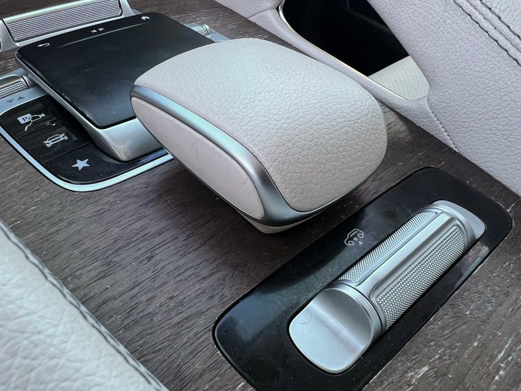 Used 2020 Mercedes-Benz GLS 450 4MATIC image 70