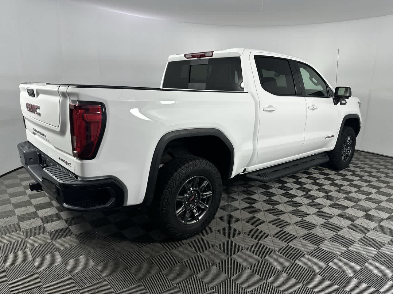 Used 2025 GMC Sierra 1500 AT4X AWD/4WD image 21