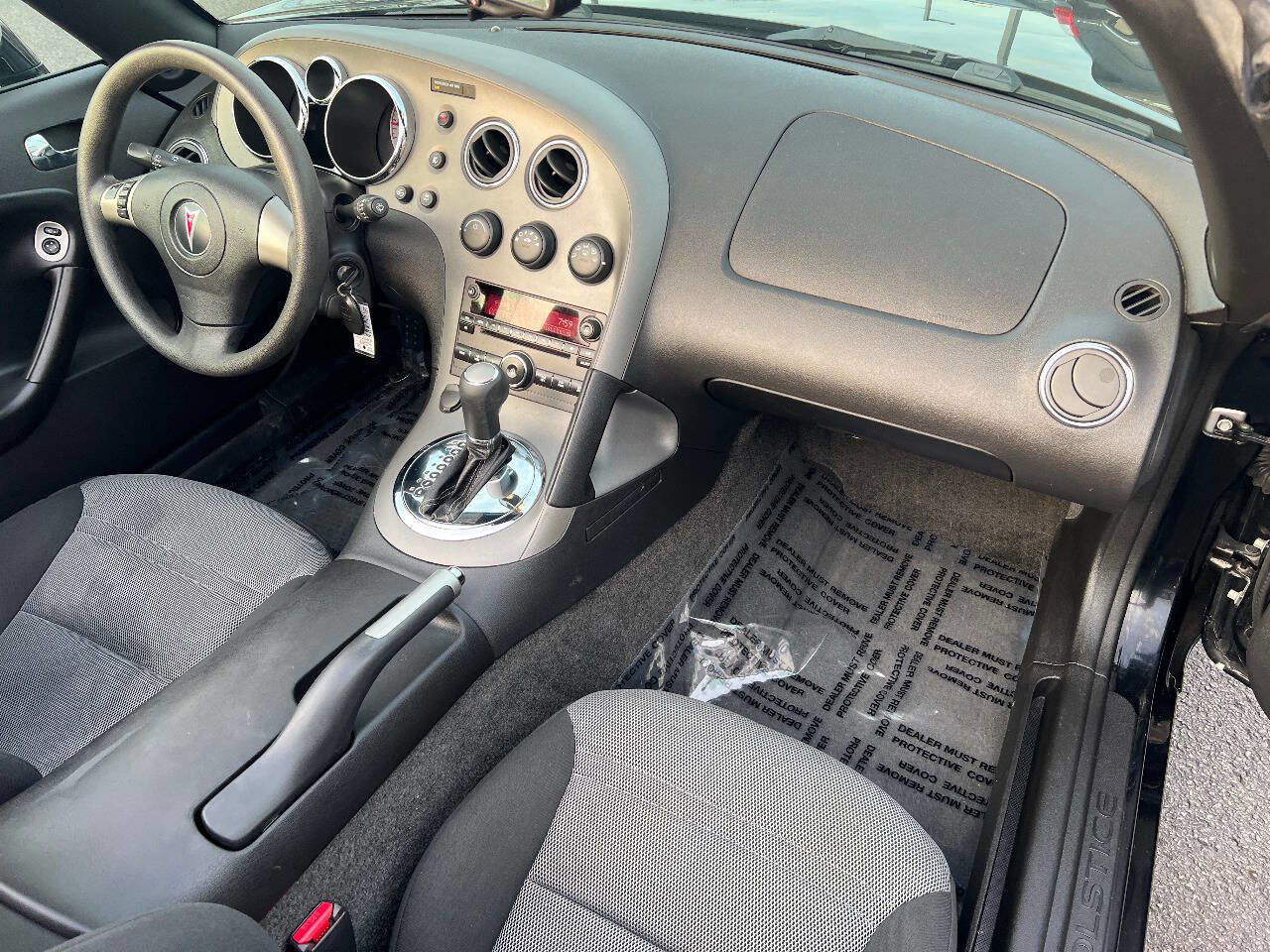 Used 2009 Pontiac Solstice Convertible w/ Preferred Package image 25