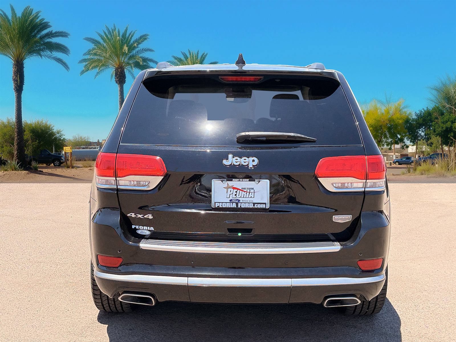 Used 2017 Jeep Grand Cherokee Summit w/ Platinum Series Group AWD/4WD image 4