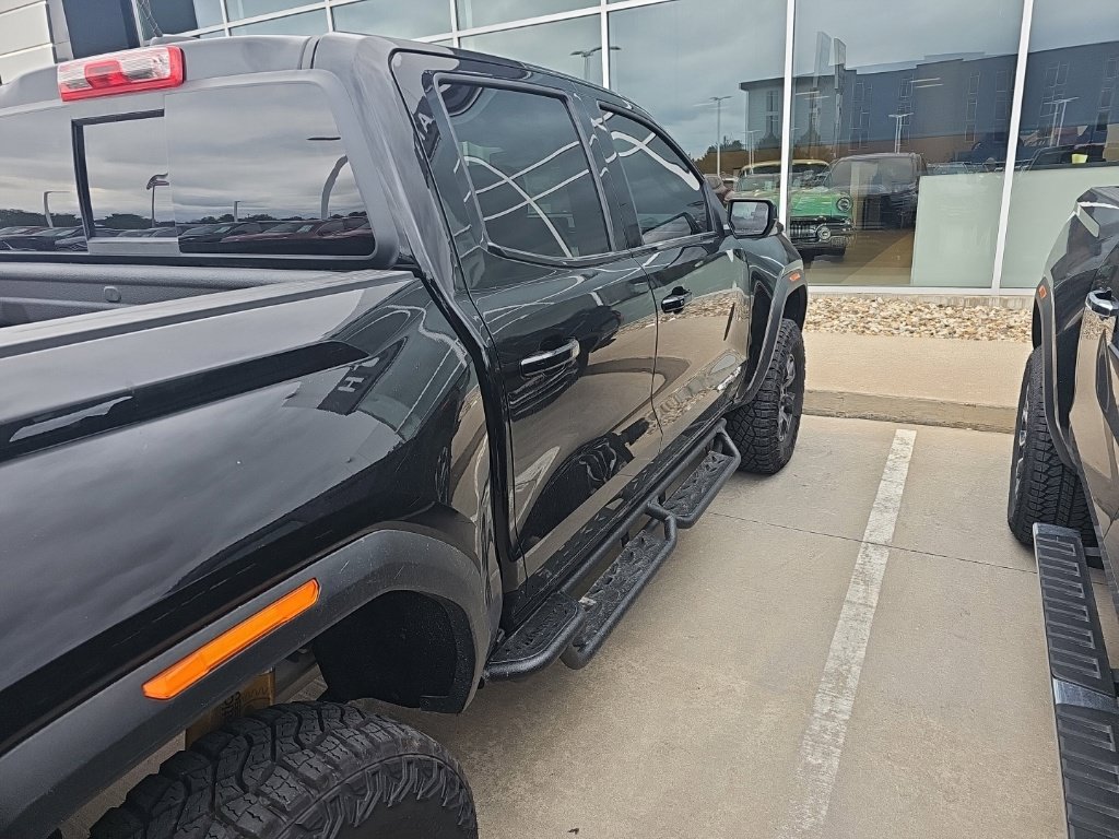Used 2024 GMC Canyon AT4X AWD/4WD image 11