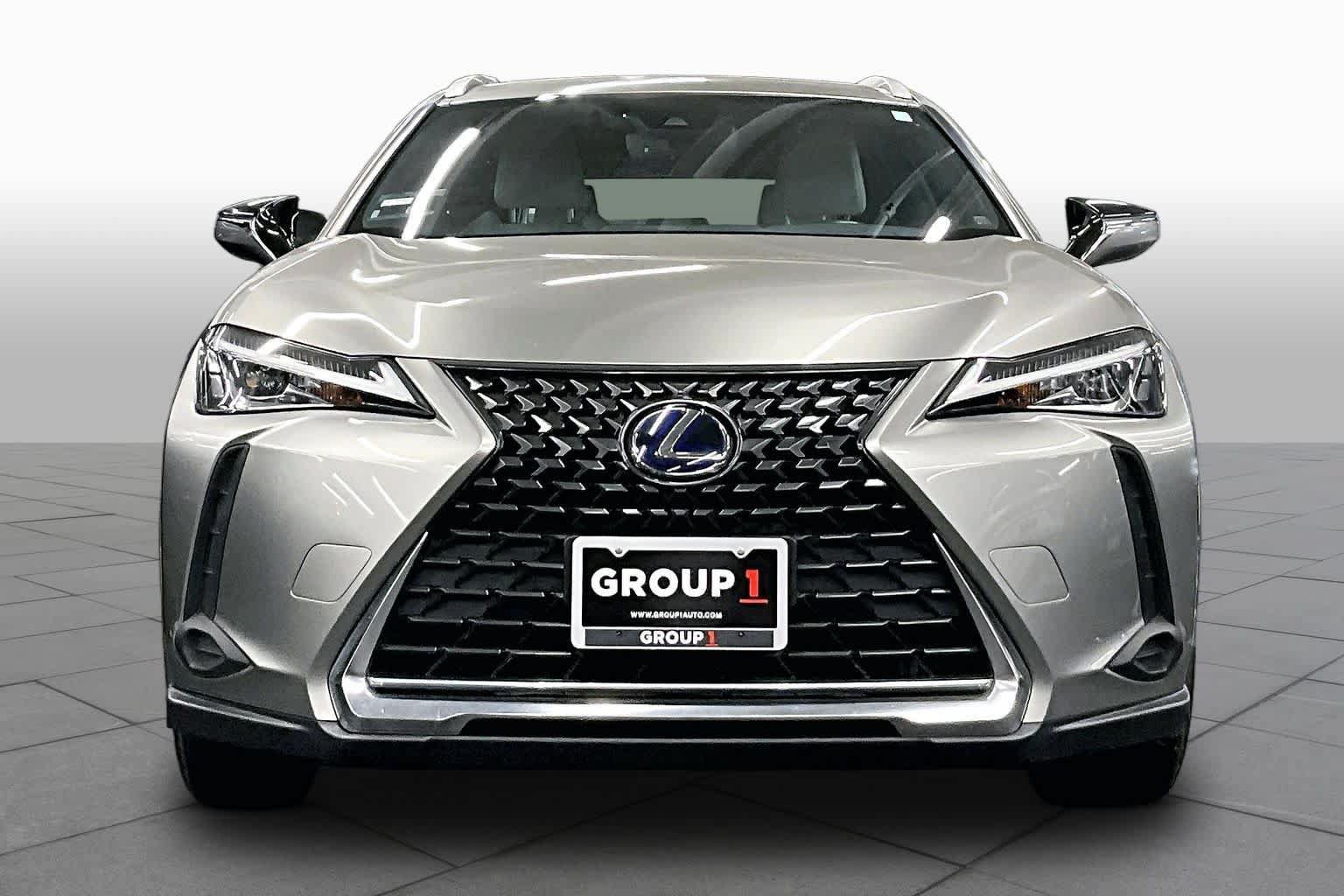 Used 2019 Lexus UX 250h w/ Premium Package AWD/4WD image 3
