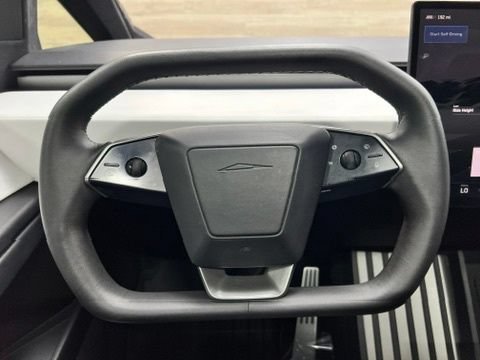 Used 2024 Tesla Cybertruck Cyberbeast AWD/4WD image 22