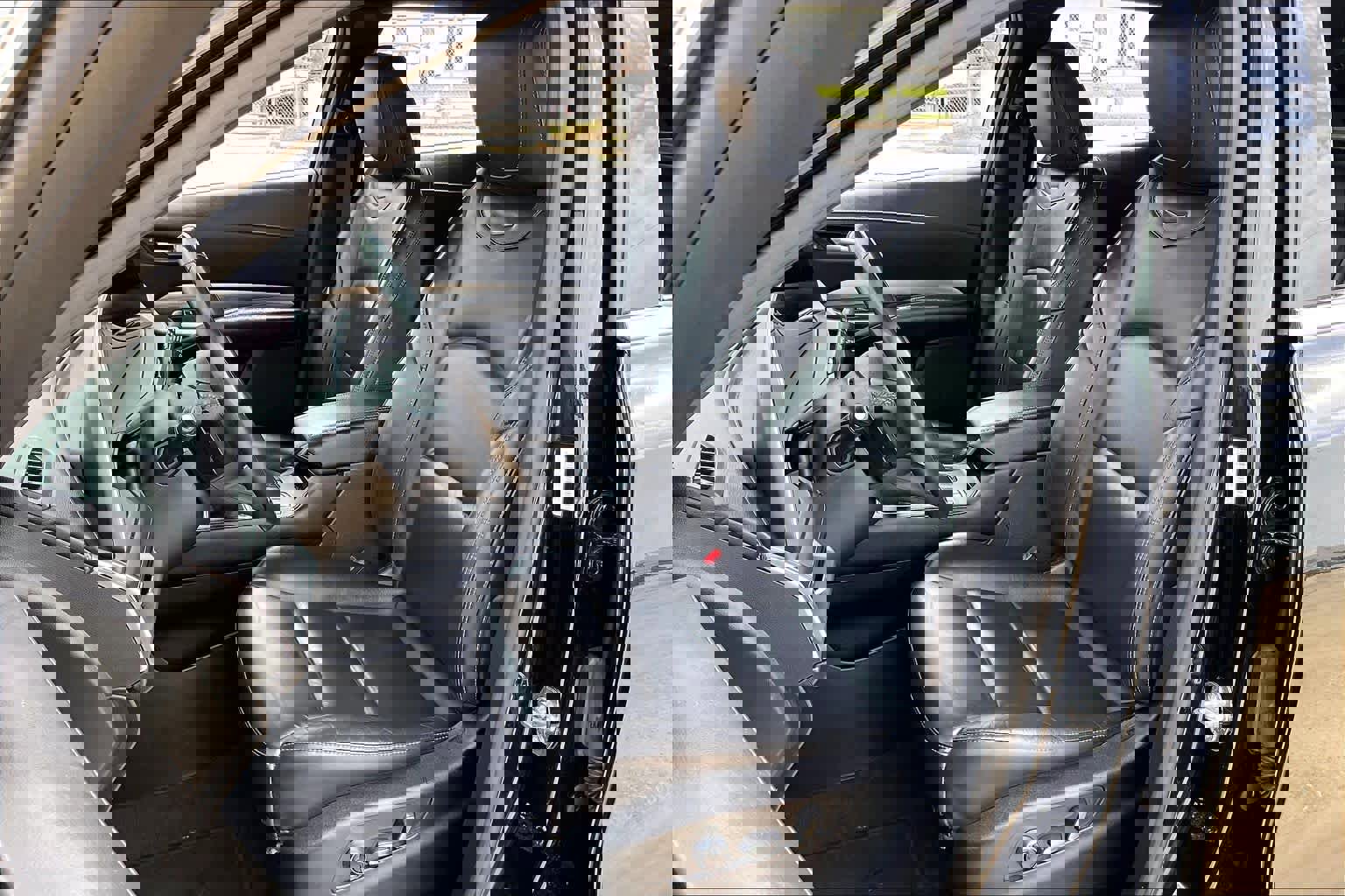 Used 2024 Cadillac XT4 Premium Luxury image 8