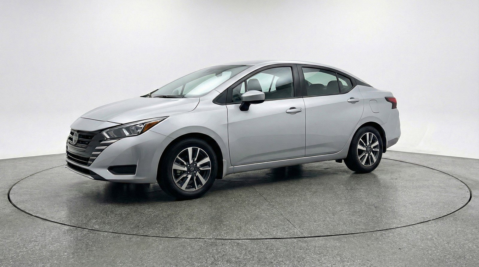 Used 2025 Nissan Versa SV FWD image 3