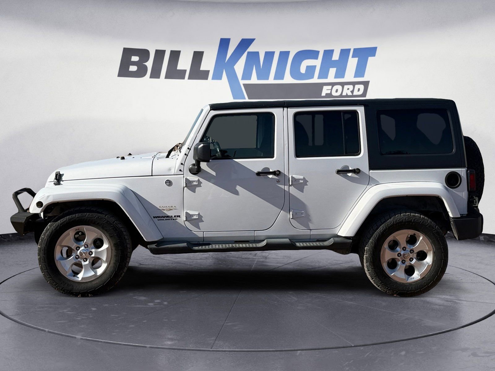 Used 2013 Jeep Wrangler Unlimited Sahara w/ Trailer Tow Group image 2