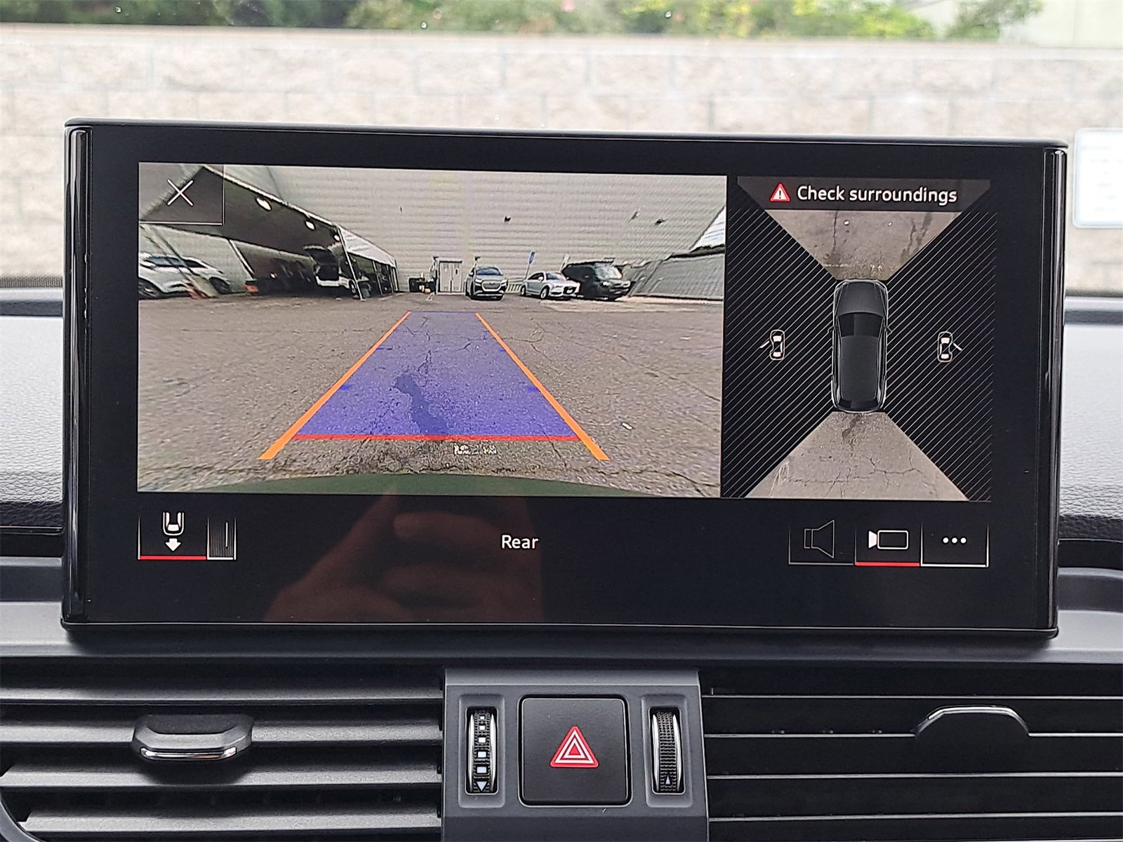 Used 2023 Audi Q5 e Premium Plus w/ Premium Plus Package image 26