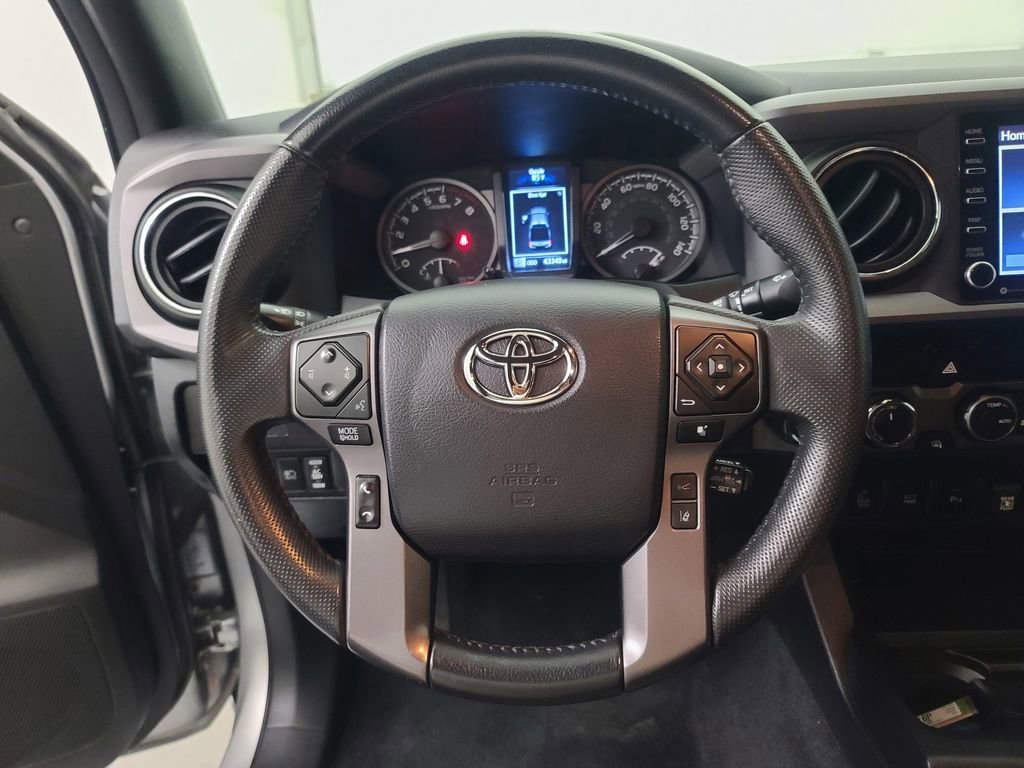 Used 2023 Toyota Tacoma TRD Off-Road image 30
