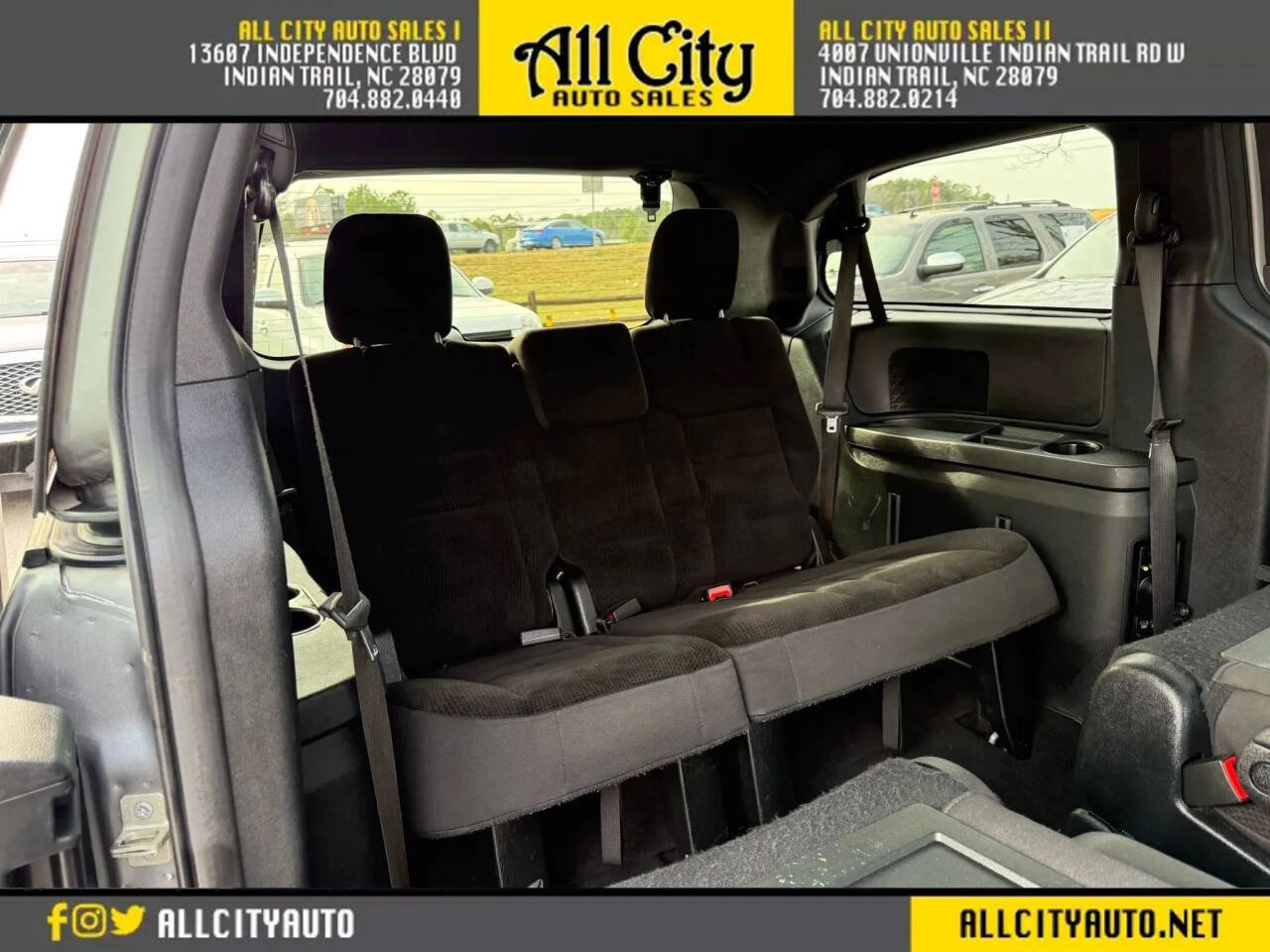 Used 2018 Dodge Grand Caravan SE FWD image 14