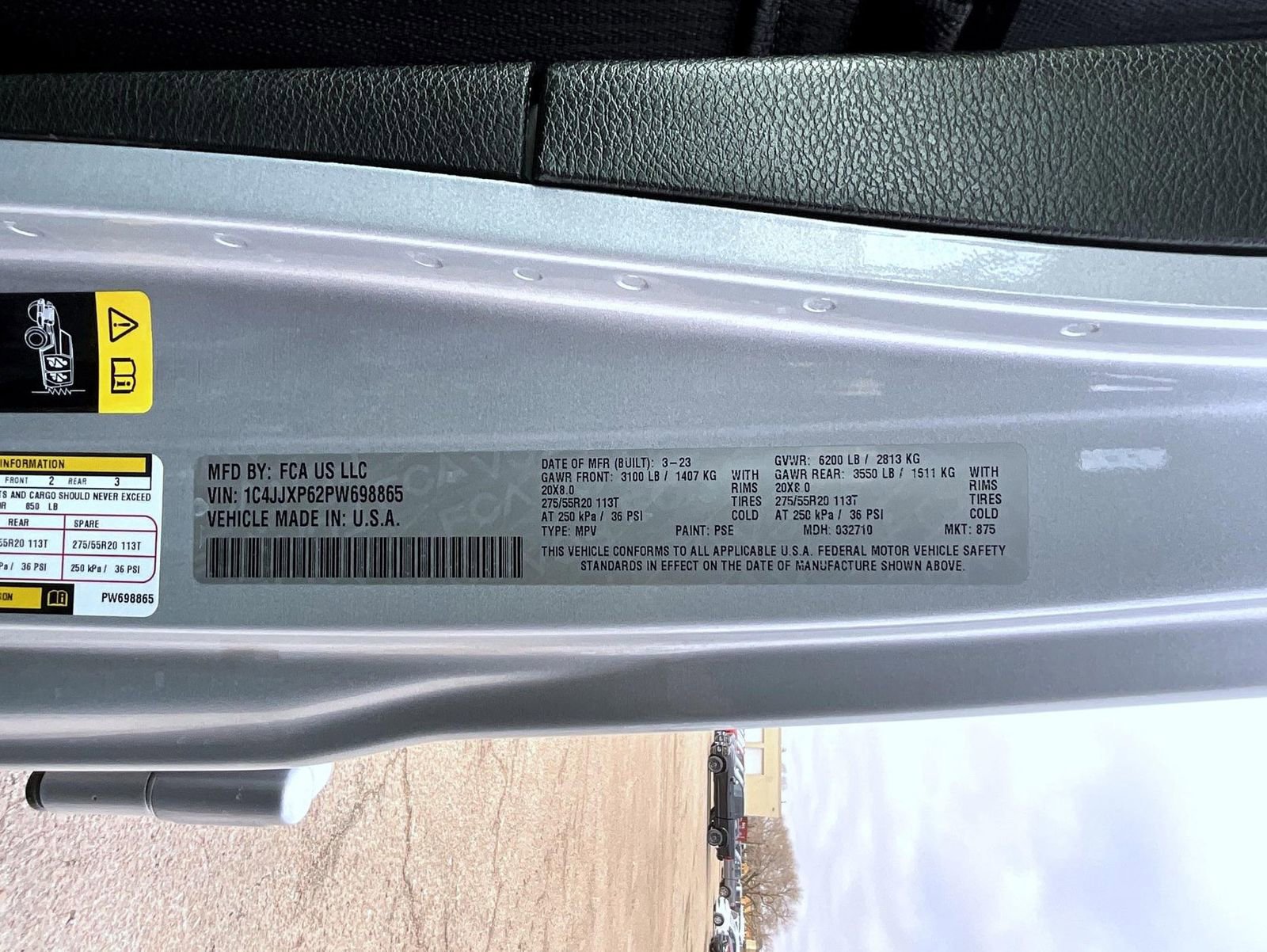 Used 2023 Jeep Wrangler Unlimited Sahara image 25