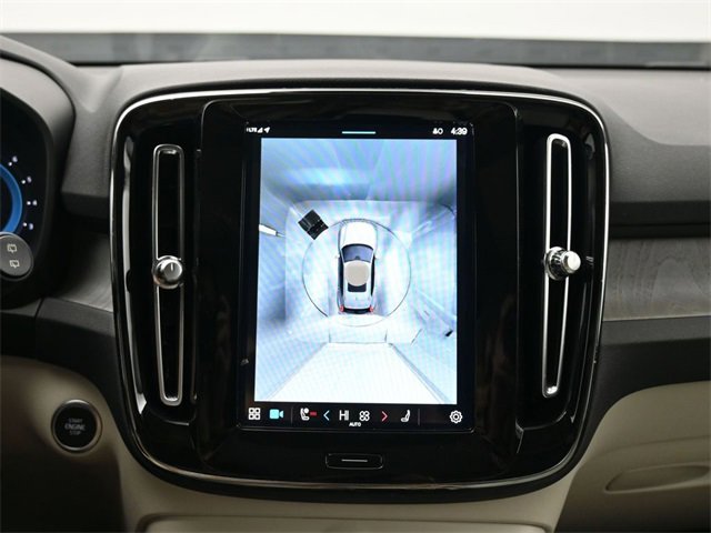 Used 2024 Volvo XC40 B5 Plus w/ Protection Package Premier image 20