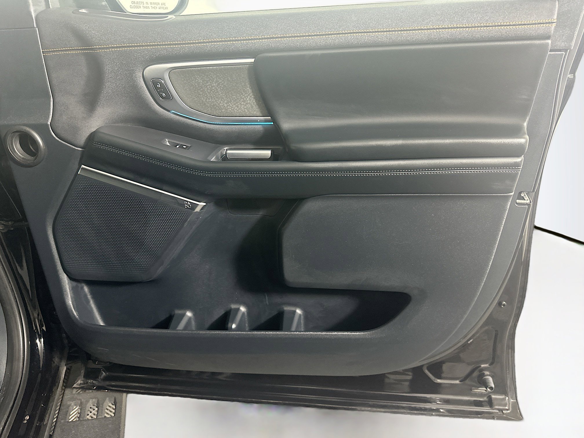 Used 2025 Ford Expedition Tremor AWD/4WD image 36