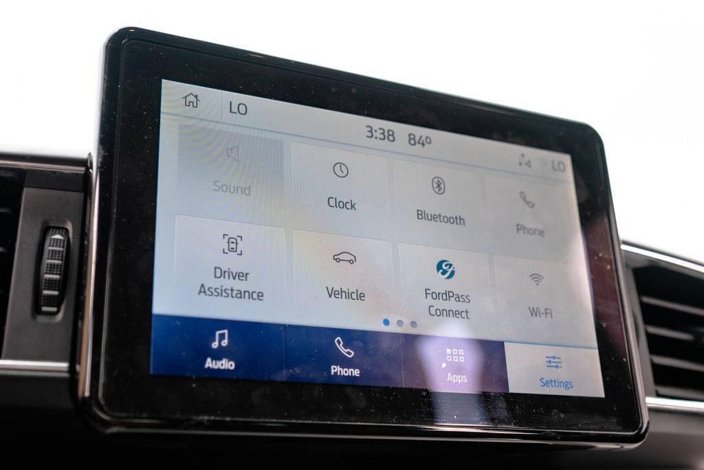 Used 2022 Ford Explorer XLT w/ Equipment Group 202A AWD/4WD image 29