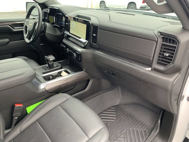 Certified 2025 Chevrolet Silverado 1500 LTZ AWD/4WD image 29