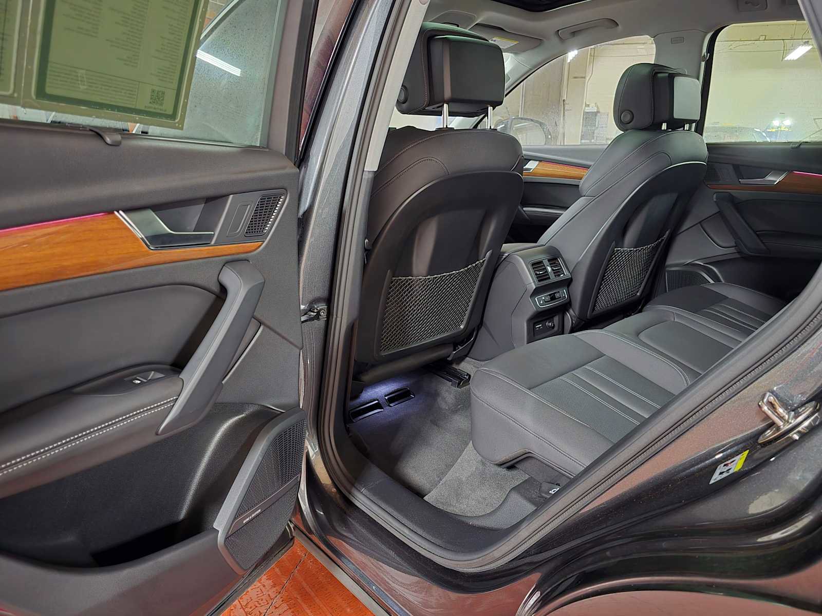 Used 2021 Audi Q5 e Prestige w/ Prestige Package image 21